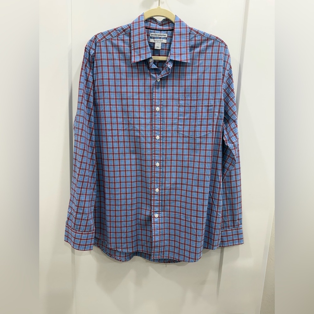 Amazon Essentials Men’s Regular Fit Long Sleeve Button Up Shirt. Size Large NWT